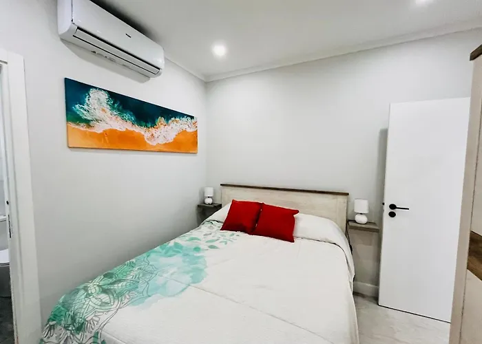 Brisamarvilas Sea View, 5 Min Walk To Town & 阿尔布费拉