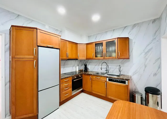 Brisamarvilas Sea View, 5 Min Walk To Town &